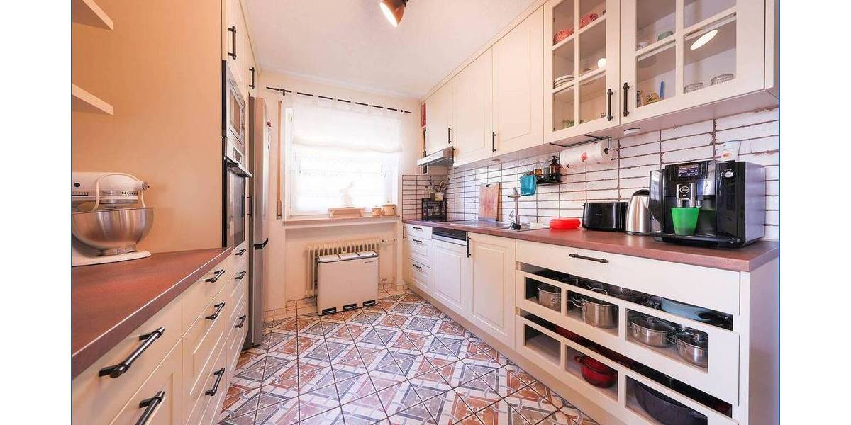 Etagenwohnung Singen (Hohentwiel) Singen - 4 Zimmer, 121 m&sup2;, 390.000&euro; | Angebot:26293183