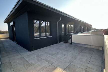 Wohnung zum Mieten in Ludwigsfelde Siethen 1.960 € 141 m² 3 zimmer