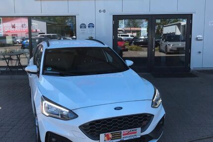 Ford Focus 190.682 km 13.450 &euro; Henstedt-Ulzburg­­­ 24558
