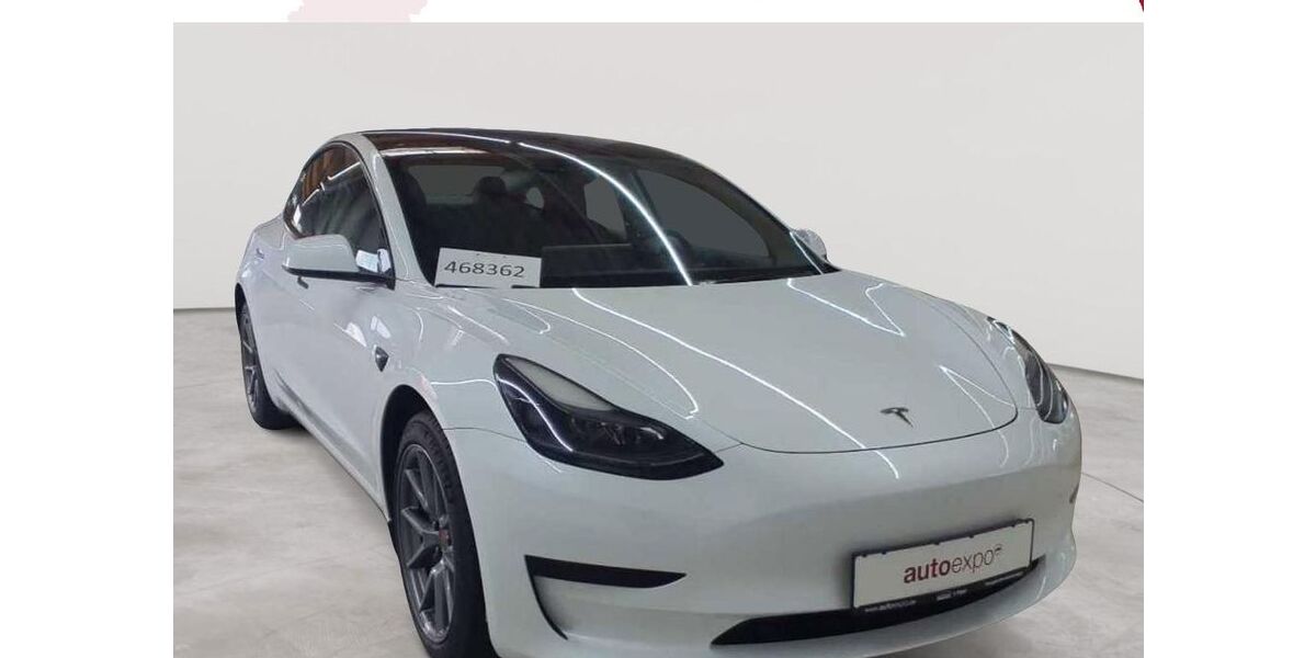 Tesla Model 3 86.482 km 25.390 &euro; Fernwald-Steinbach 35463