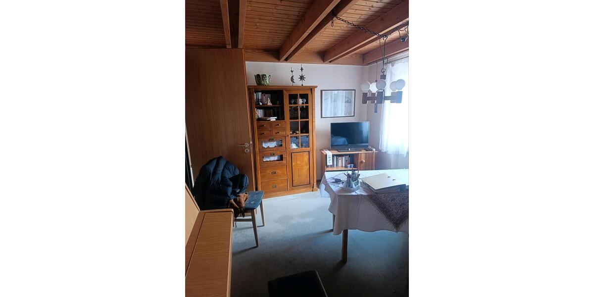 Dachgeschoßwohnung Höxter - 5 Zimmer, 110 m&sup2;, 130.000&euro; | Angebot:27234452