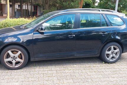 VW Golf 178.000 km 2.800 &euro; Brühl 68782