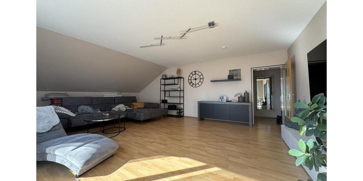Dachgeschoßwohnung Leverkusen Bergisch Neukirchen - 2 Zimmer, 82 m&sup2;, 850&euro; | Angebot:26424002