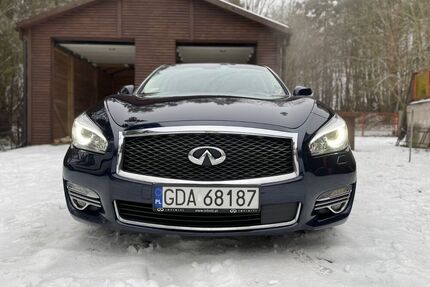 INFINITI Q70