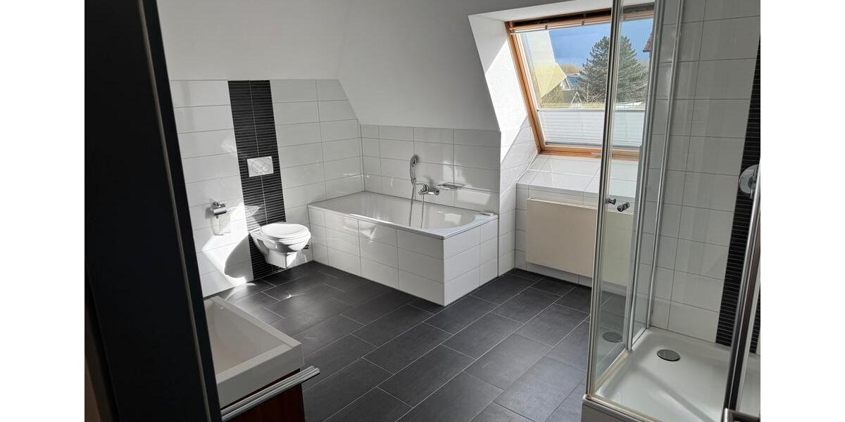 Etagenwohnung Twist - 5 Zimmer, 135 m&sup2;, 920&euro; | Angebot:26151124