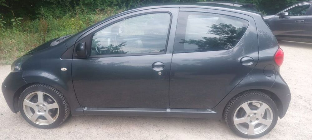 Aygo (X)