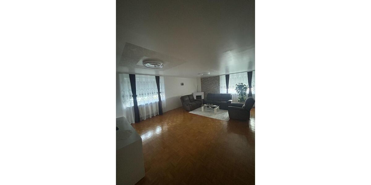 Etagenwohnung Schwieberdingen - 4 Zimmer, 86 m&sup2;, 1.550&euro; | Angebot:24806003