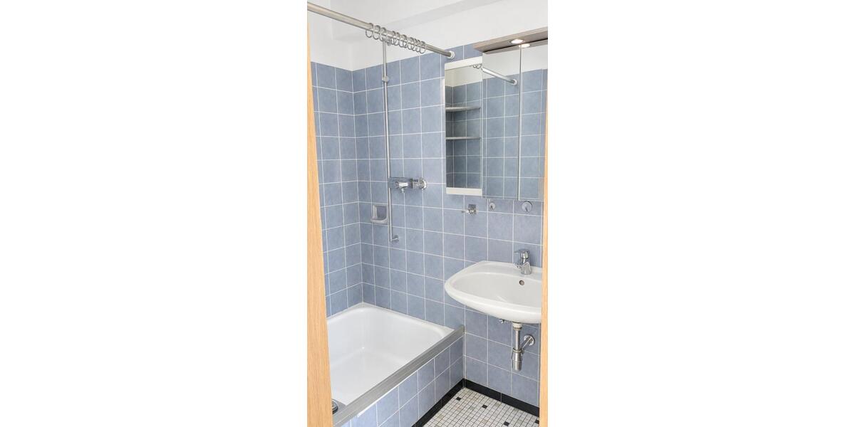 Einfamilienhaus Teningen - 16 Zimmer, 401 m&sup2;, 1.200.000&euro; | Angebot:27077548