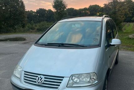 VW Sharan 329.000 km 1.999 € Leipzig 04277
