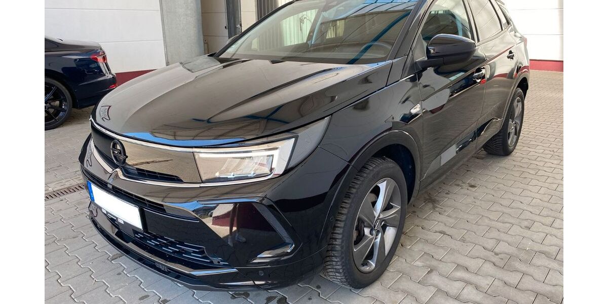 Opel Grandland (X) 82.728 km 18.790 &euro; Metten 94526