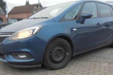 Opel Zafira 98.000 km 10.799 &euro; Hamm 59075