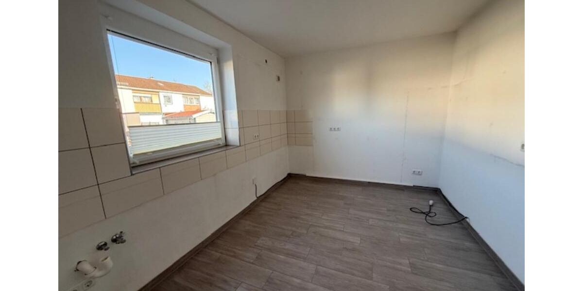 Reihenhaus Bad Windsheim - 4 Zimmer, 105 m&sup2;, 1.050&euro; | Angebot:24715188