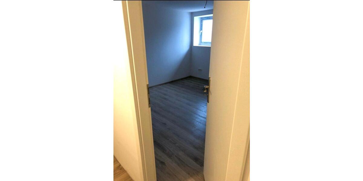 Einfamilienhaus Weißenfels - 8 Zimmer, 200 m&sup2;, 200.000&euro; | Angebot:26821685
