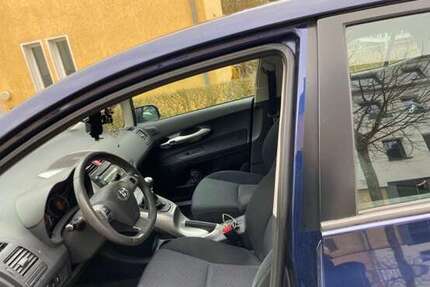 Toyota Auris 189.000 km 5.500 € osnabrück 49088