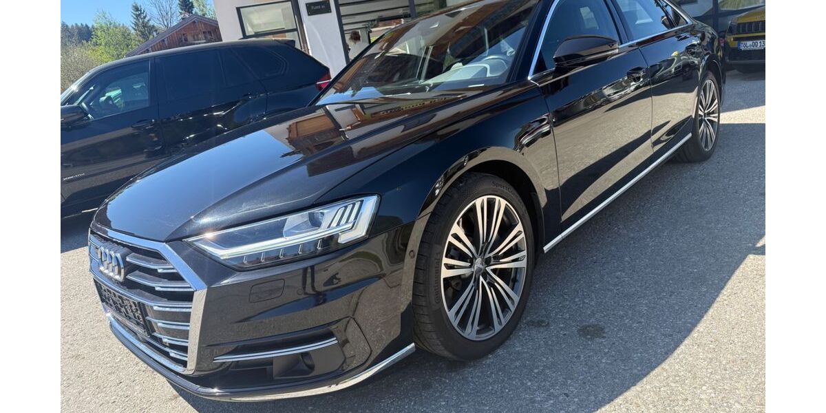 Audi A8 82.000 km 34.999 &euro; Lenggries 83661