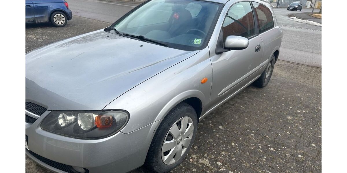 Nissan Almera 140.620 km 850 &euro; Hayingen 72534