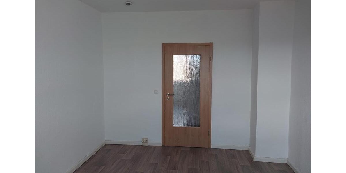 4 Raum - Mietwohnung, komplett saniert in 99998 Körner 4 zimmer