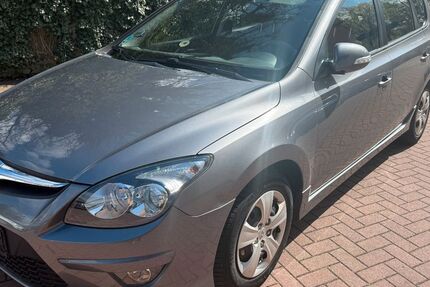 Hyundai i30 211.000 km 2.950 &euro; Hamburg 21149
