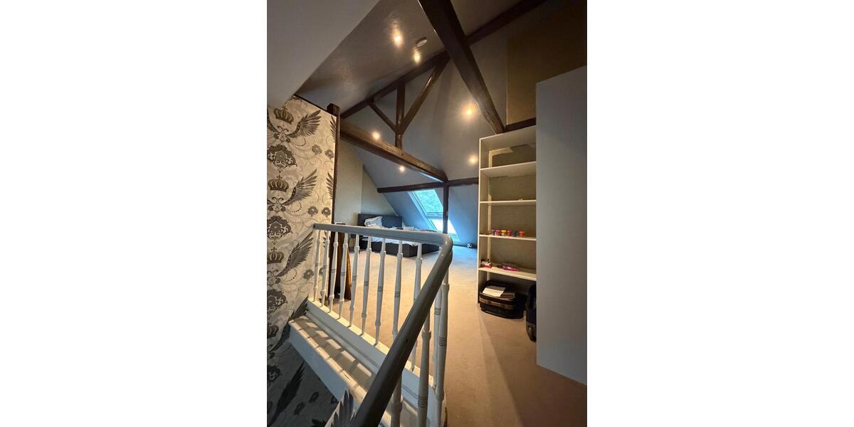 Dachgeschoßwohnung Velbert - 2 Zimmer, 80 m&sup2;, 90.000&euro; | Angebot:27426897