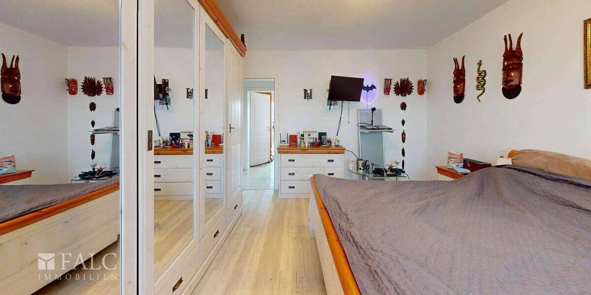 Mehrfamilienhaus, Wohnhaus Östringen Tiefenbach - 9 Zimmer, 220 m&sup2;, 750.000&euro; | Angebot:26160521