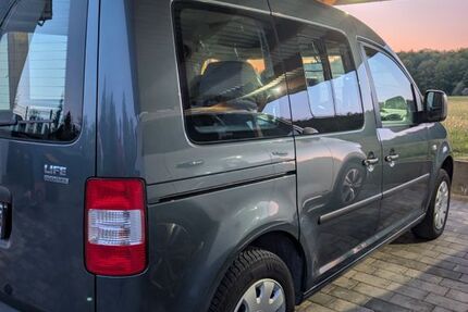VW Caddy 134.000 km 4.850 &euro; Untergruppenbach 74199