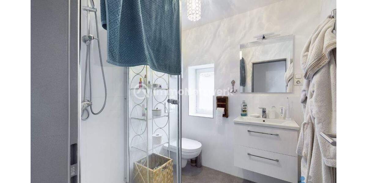 Etagenwohnung Aachen Aachen-Mitte - 4 Zimmer, 98 m&sup2;, 1.250&euro; | Angebot:25053632