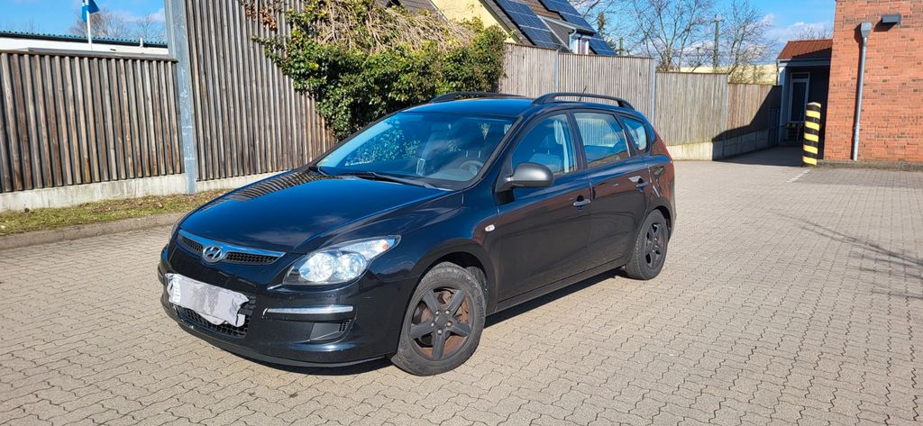 Hyundai i30 251.000 km 1.250 &euro; Stelle 21435