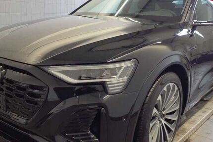 Audi Q8 e-tron 47.190 km 41.240 &euro; Wackersdorf 92442