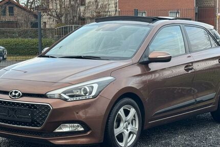 Hyundai i20 102.753 km 9.490 &euro; Würselen 52146