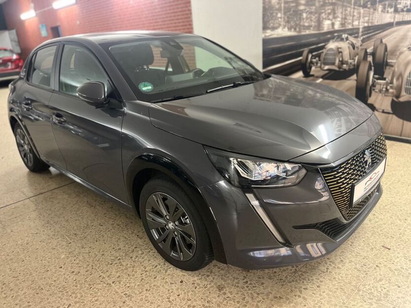 Peugeot 208 18.300 km 14.990 € Waldsee 67165