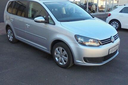 VW Touran 95.500 km 10.490 € Stockstadt 63811