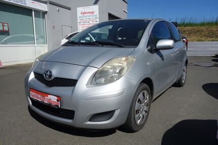 Toyota Yaris 167.000 km 2.490 &euro; Hof 95030