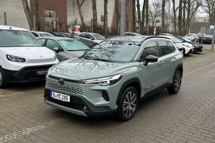 Toyota Corolla Cross 3.500 km 42.940 &euro; Berlin 13403