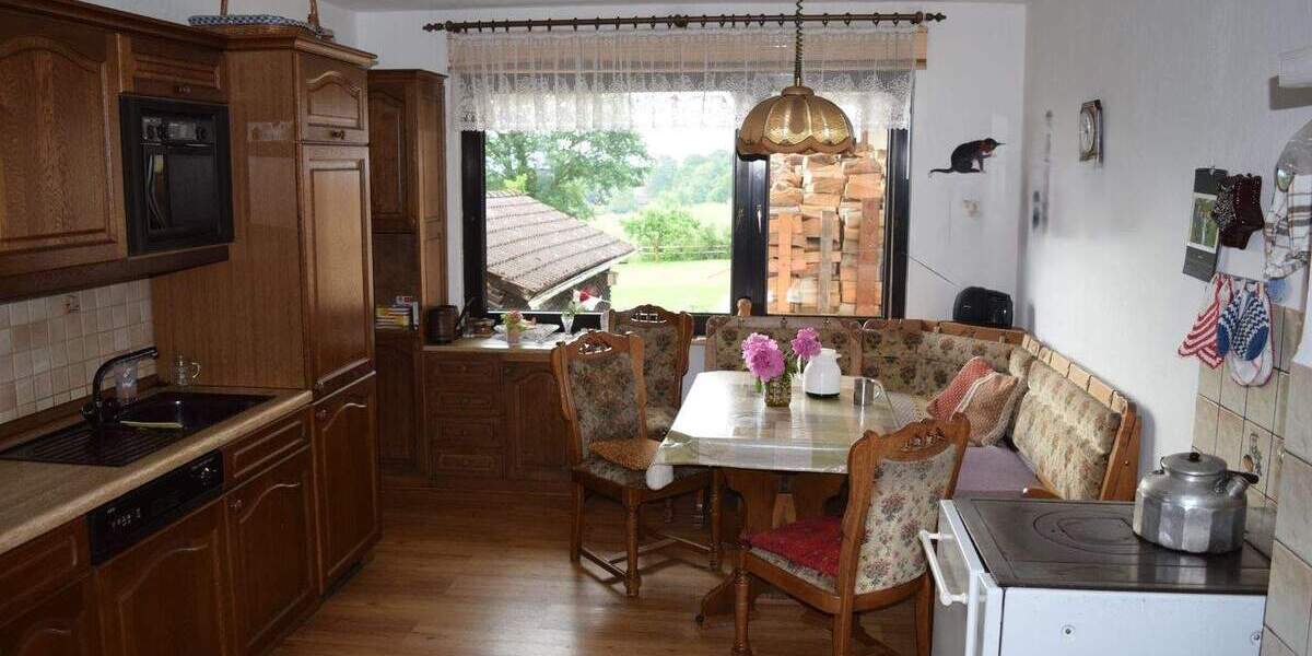 Mehrfamilienhaus, Wohnhaus Uslar Schönhagen - 7 Zimmer, 225 m&sup2;, 139.000&euro; | Angebot:25820757