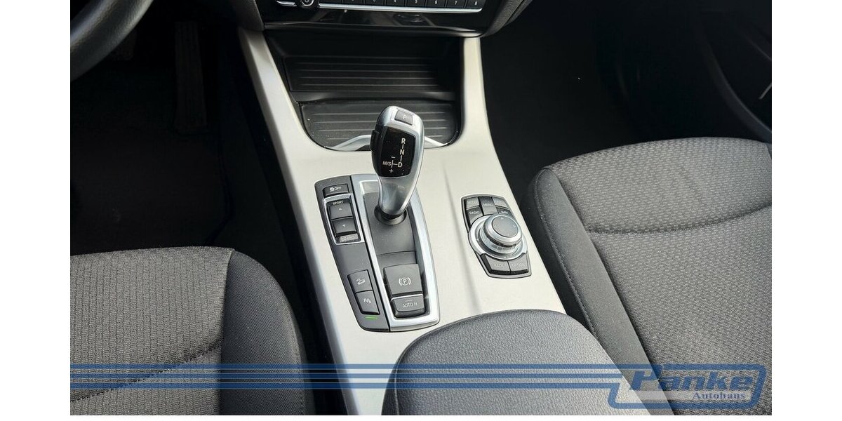 BMW X3 xDrive 30 d Advantage 8G*Pano*NAV*AHK*SHZ* 168.390 km 17.990 &euro; Berlin 13187