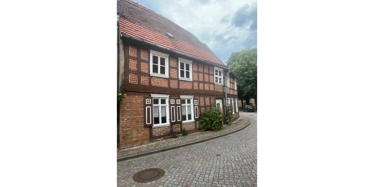 Mehrfamilienhaus, Wohnhaus Seehausen (Altmark) - 10 Zimmer, 120 m&sup2;, 29.800&euro; | Angebot:26777434