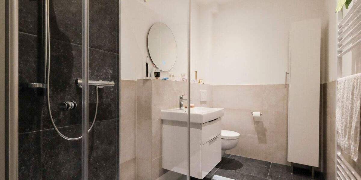 Reihenendhaus Lindlar Linde - 6 Zimmer, 225 m&sup2;, 1.900&euro; | Angebot:23880348