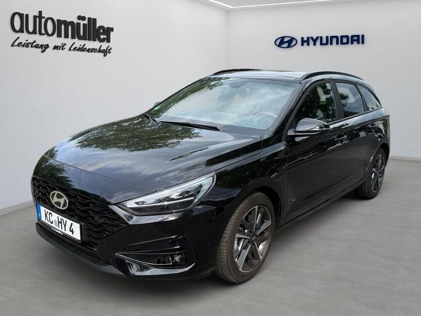 i30