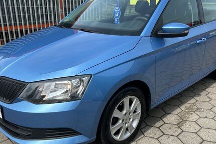 Skoda Fabia 121.200 km 7.490 &euro; hamburg 20539