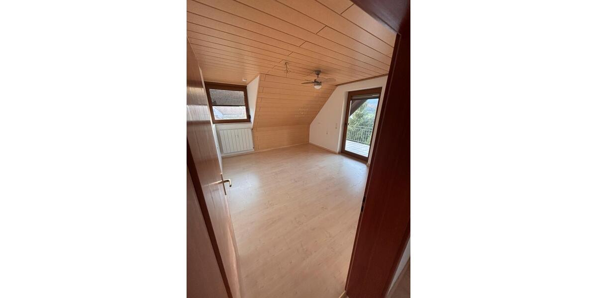 Schöne helle 4 Zimmerwohnung in Reundorf zu vermieten 4 zimmer