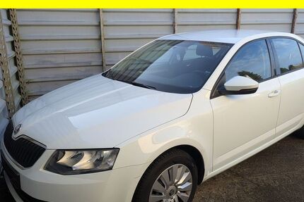 Skoda Octavia 99.062 km 9.400 &euro; Lübeck 23556