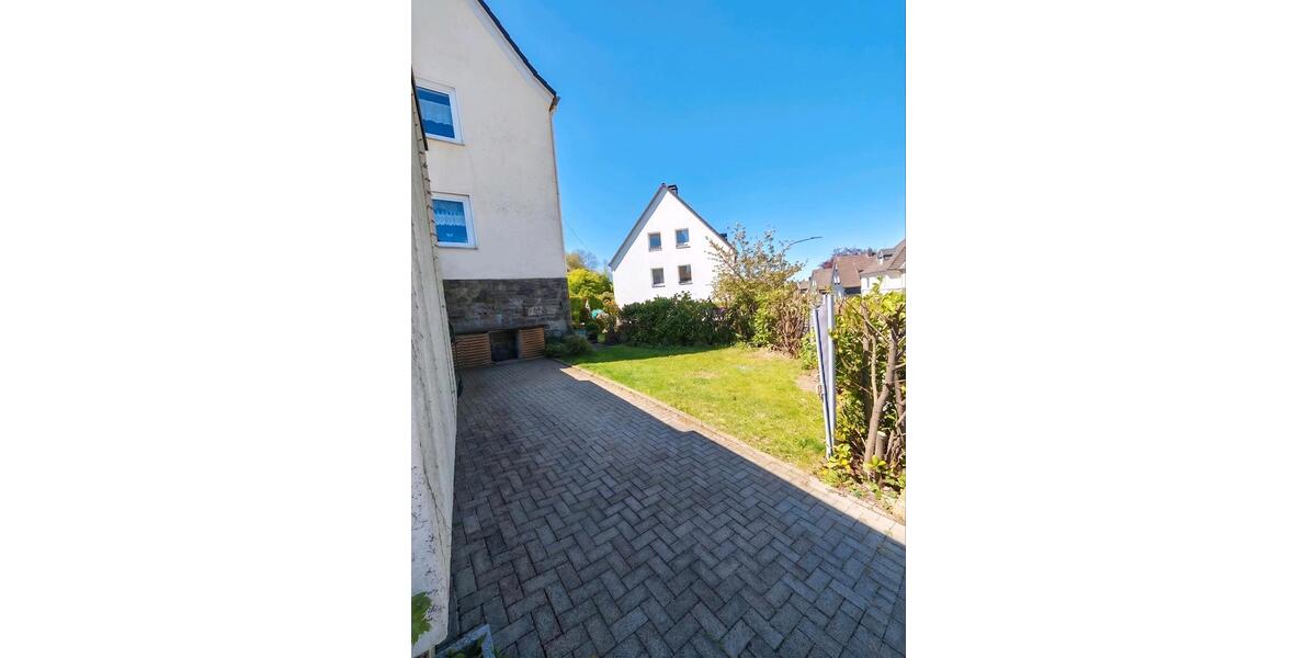 Dachgeschoßwohnung Wuppertal Gemarkung Barmen - 5 Zimmer, 93 m&sup2;, 1.000&euro; | Angebot:26399839