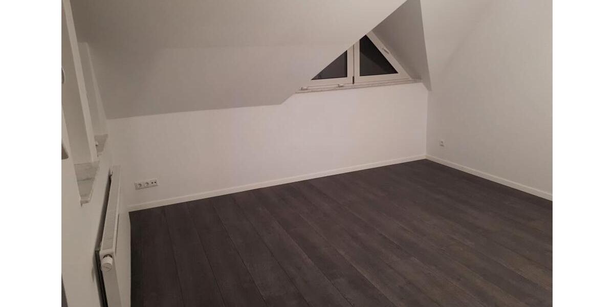 Dachgeschoßwohnung Oldenburg Drielaker-Moor - 2 Zimmer, 43 m&sup2;, 125.000&euro; | Angebot:26855779