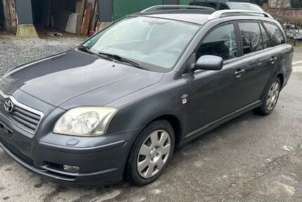 Toyota Avensis 253.500 km 1.499 € Welver 59514