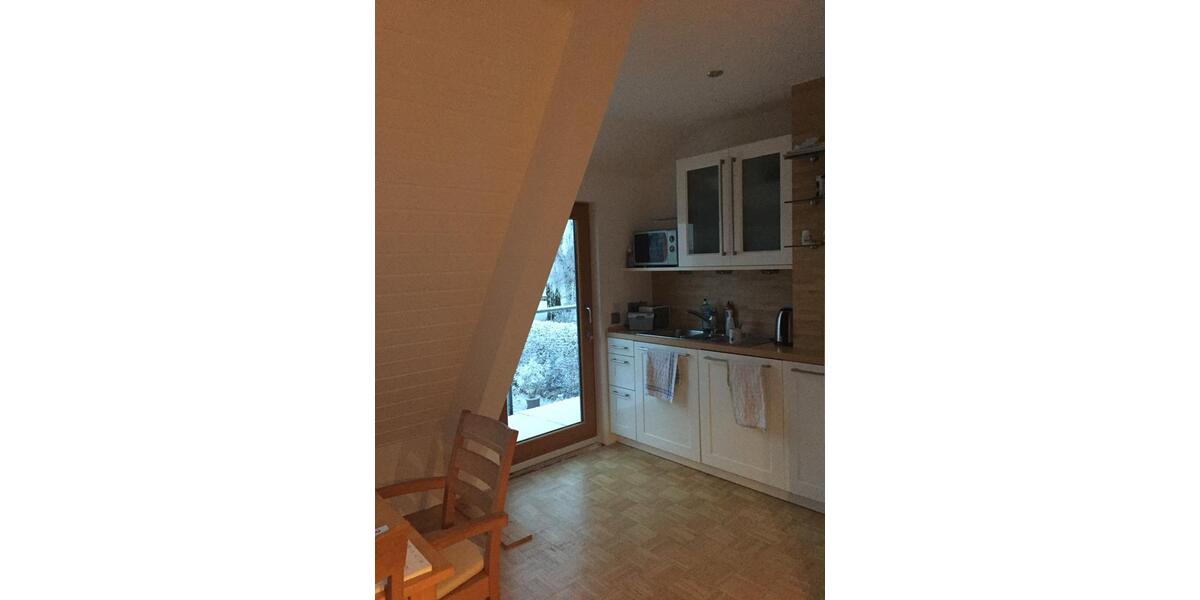 Dachgeschoßwohnung Petersberg - 4 Zimmer, 110 m&sup2;, 1.049&euro; | Angebot:26677541