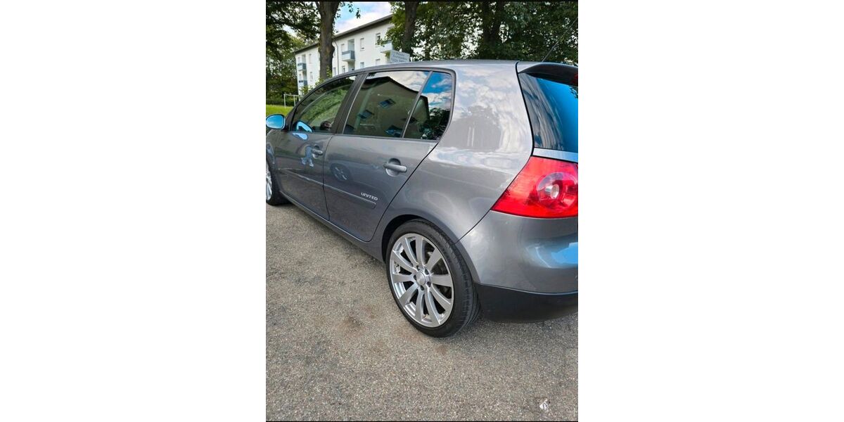 VW Golf 248.900 km 3.600 € Ulm 89075