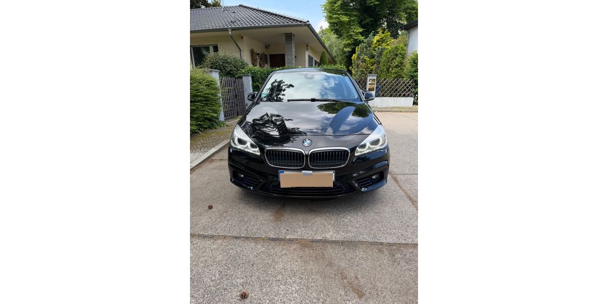 BMW 225 Active Tourer 93.900 km 14.990 &euro; Berlin 14167