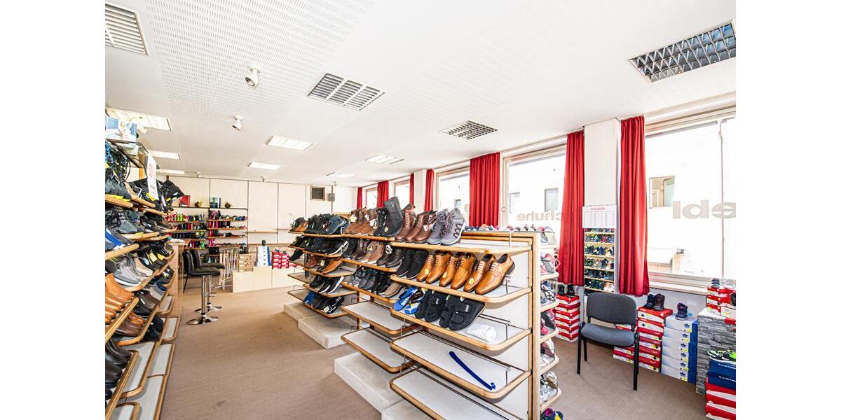 Geschäftshaus Mitten im Herzen von Bad Kötzting - Gewerbeobjekt Bad Kötzting | Angebot:24773588