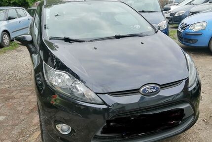 Ford Fiesta 123.000 km 3.850 &euro; Schönefeld OT-Waltersdorf 12529