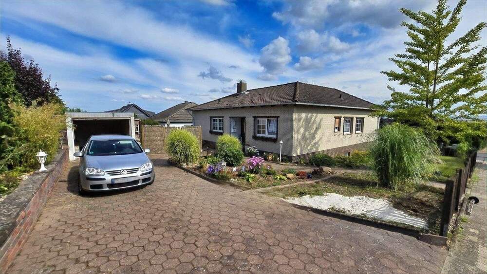 Großzügiges Wohnen in idyllischer Umgebung -Angebotsverfahren- 7 zimmer